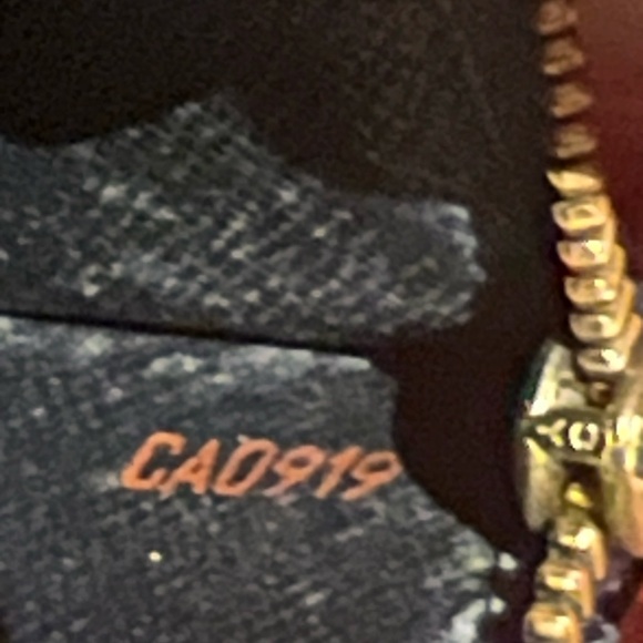 Louis Vuitton Epi black wallet *Read* - Picture 6 of 7